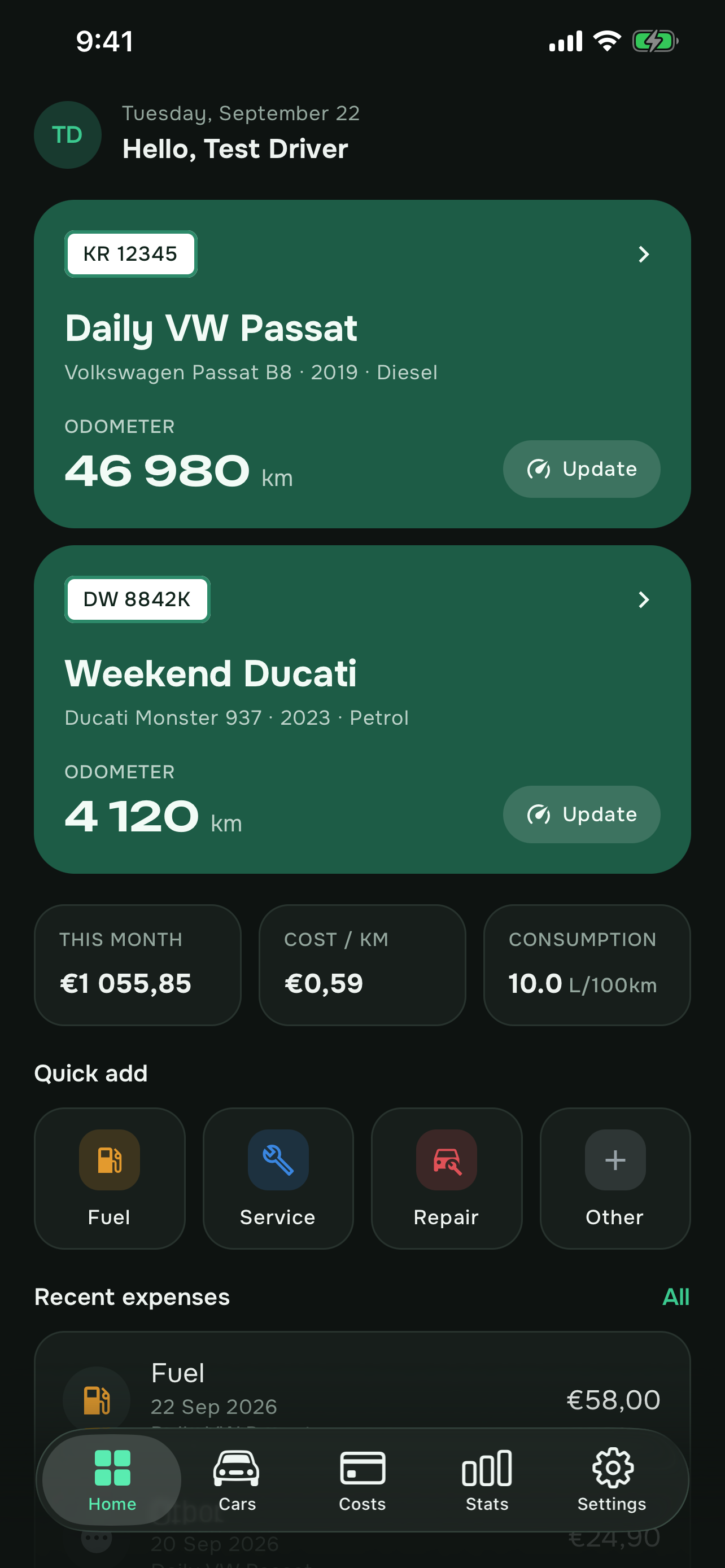 Kostra home screen with two vehicles, their odometer readings and this month’s spending